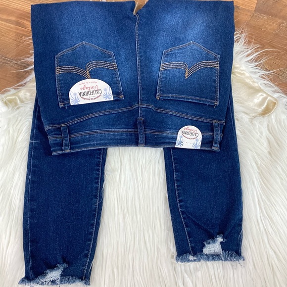 California Vintage High Rise Skinny Jeans - Picture 4 of 6